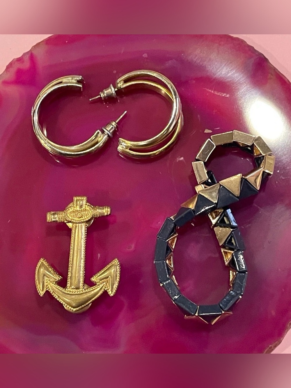 Small Gold Tone Jewelry Trio Lot #0162